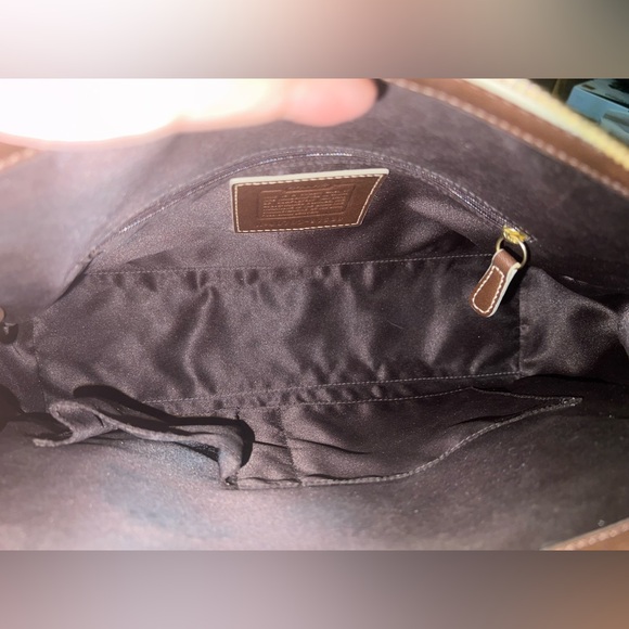 Coach Tan and Brown Leather Shoulder Bag with Turnlock Closure - Picture 11 of 13